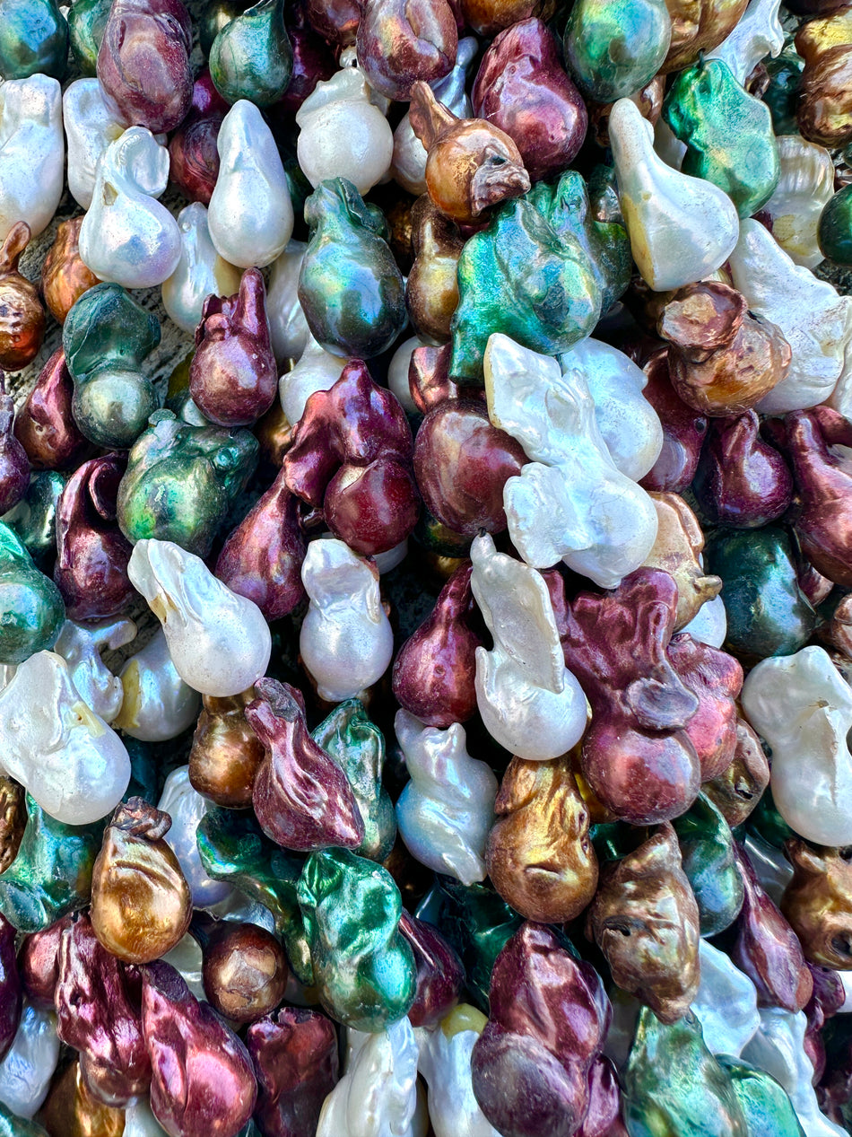 Multicolor Baroque Pearl Strand, 24-30mm