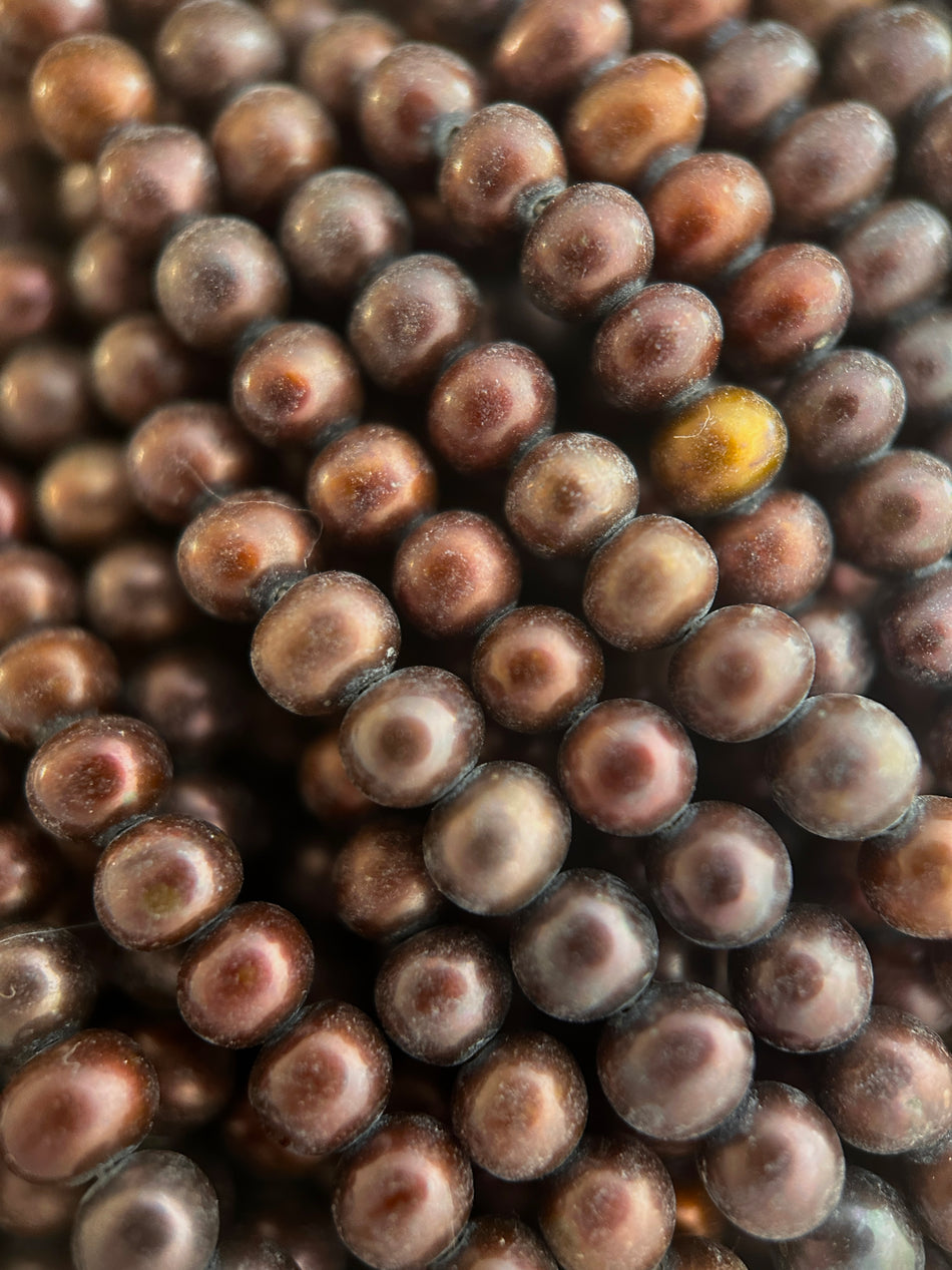 Brown Round Freshwater Pearl Strand, 4mm