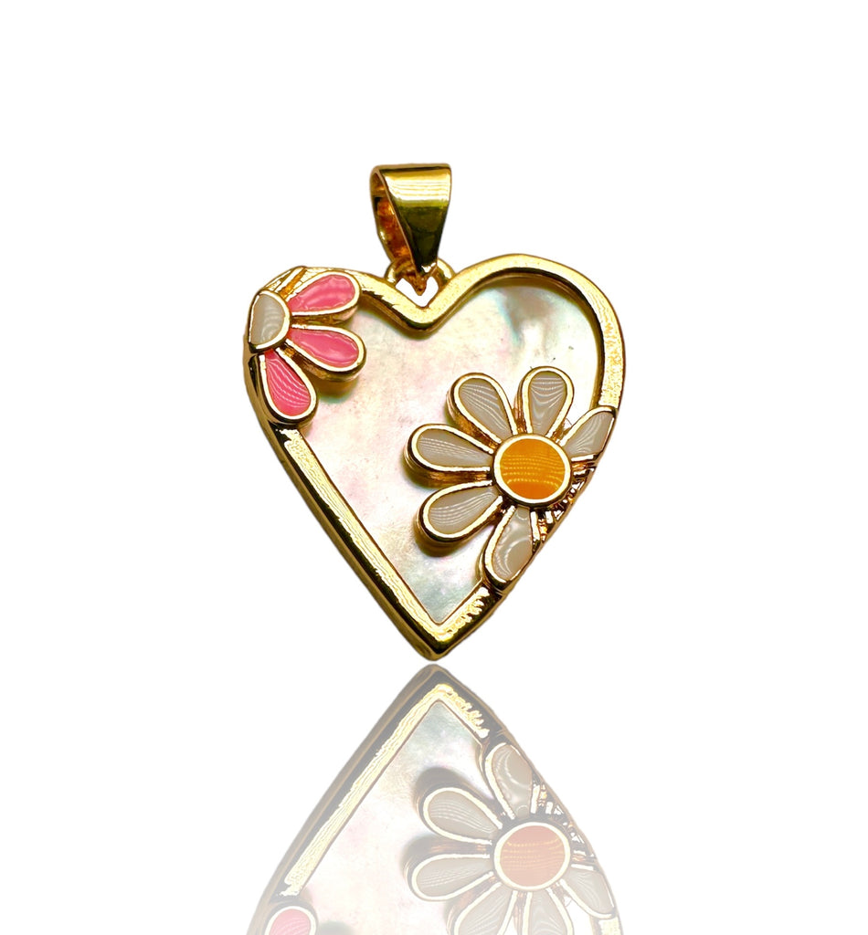 Mother of Pearl Heart-Flower Pendant, 20mm