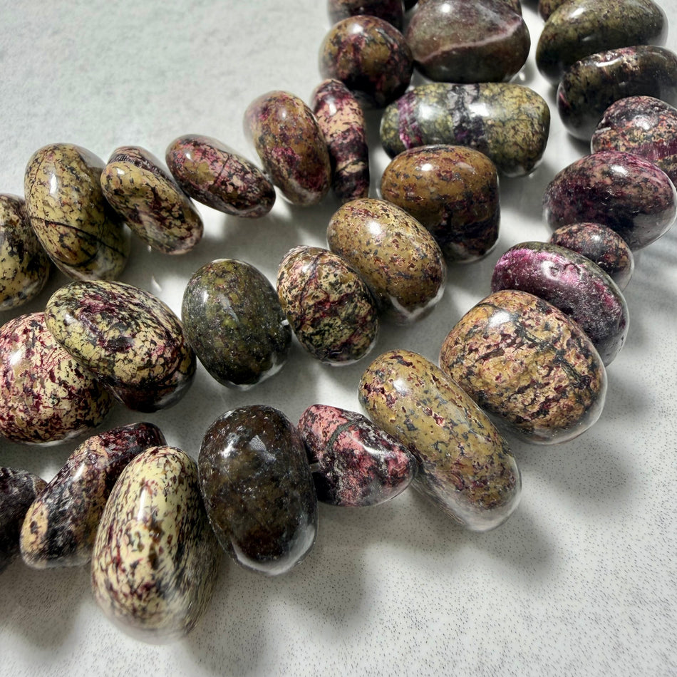 Multi Tone Gem Pebbles Bead 10-20mm Strand