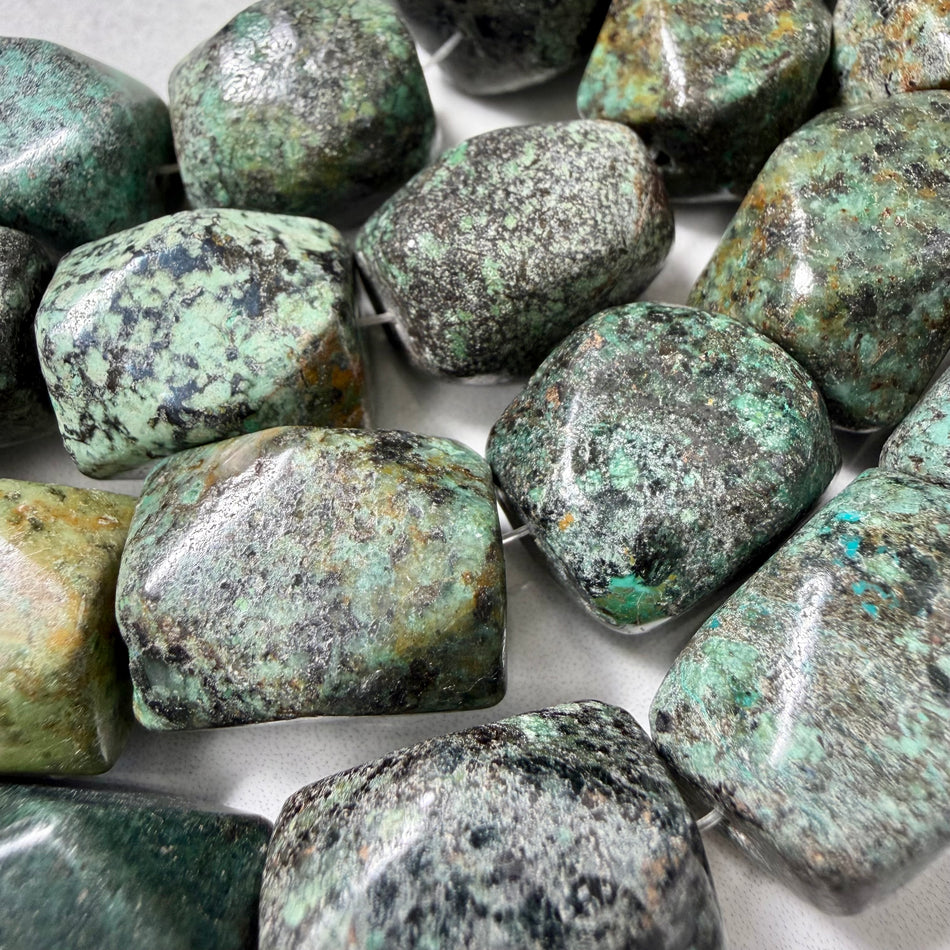 Dark Howlite Polygon Bead 20mm Strand