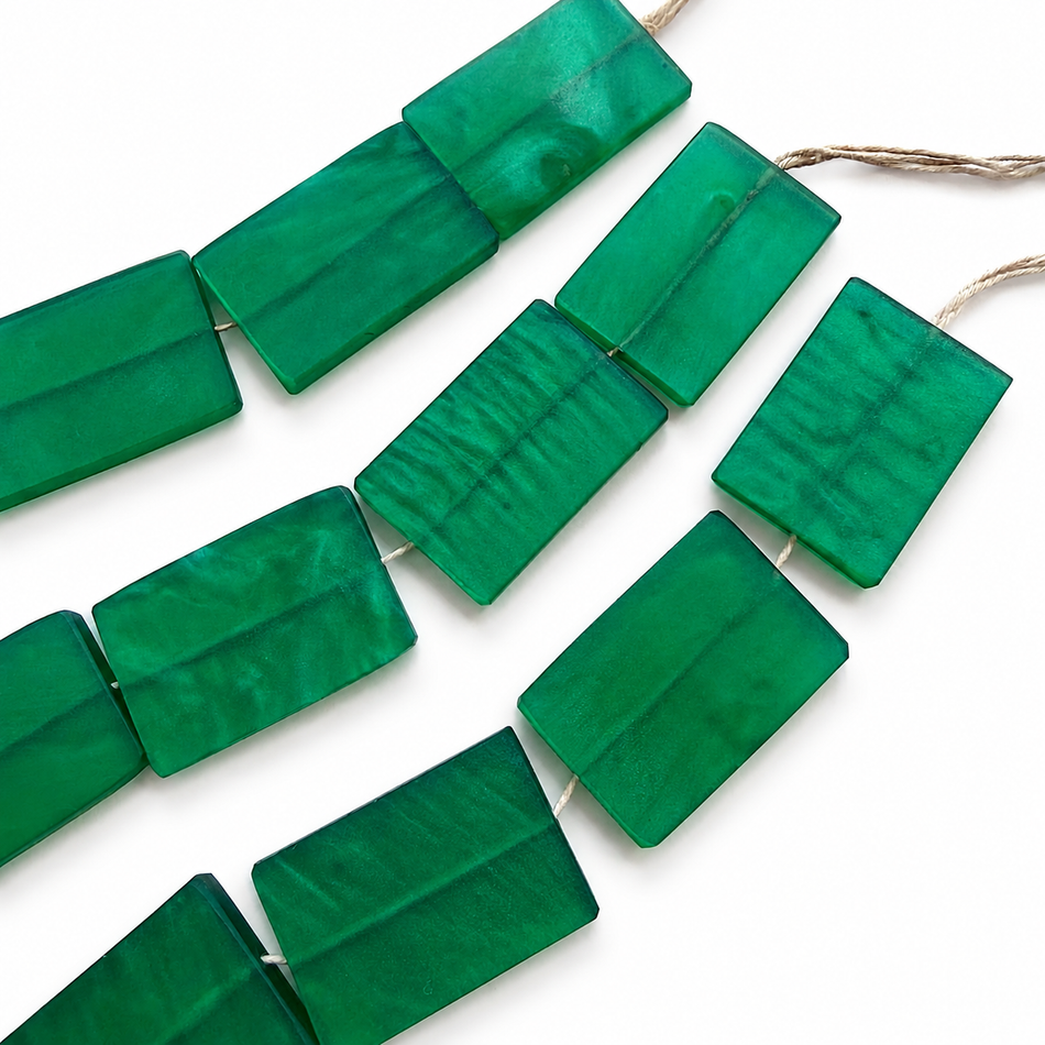 Tornasol Transparent Matte Resin Rectangular Shape 1.5 inch Bead Strand