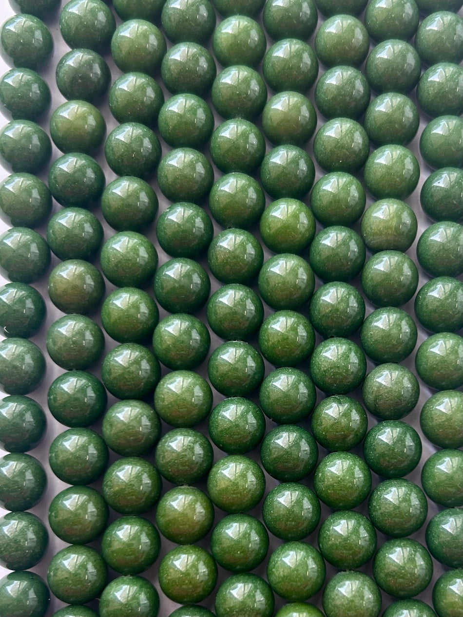 Green Round Bead Jade Strand, 10mm