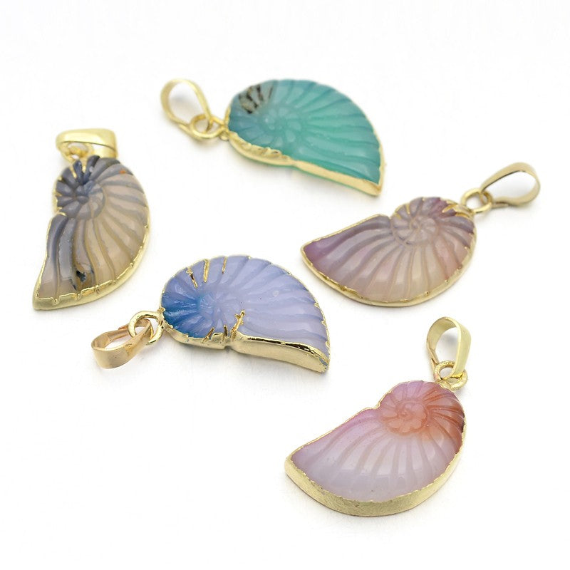 Random Color Agate Shell Pendant 28mm, 1pc