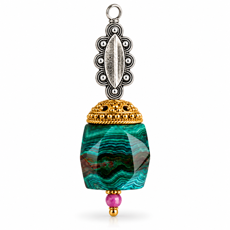 Kit Pendant Green Faceted Cube