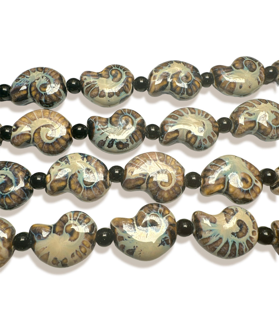 Beige & Blue Shell Ceramic Strand, 20mm