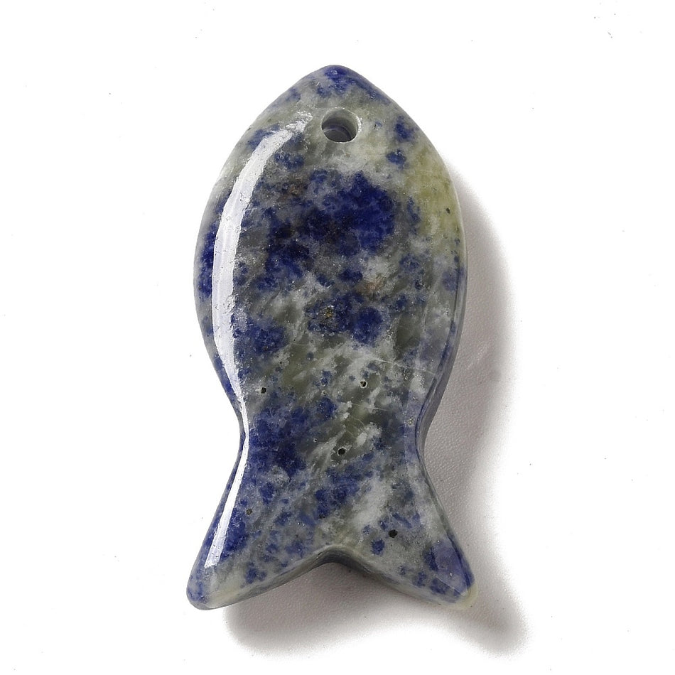Natural Stone Pendants, Fish Charms, Size: about 0.79 inch(20mm) wide, 1.54 inch(39mm) long, 0.28~0.30 inch(7~7.5mm) thick, hole: 0.09 inch(2.3mm). 1pc